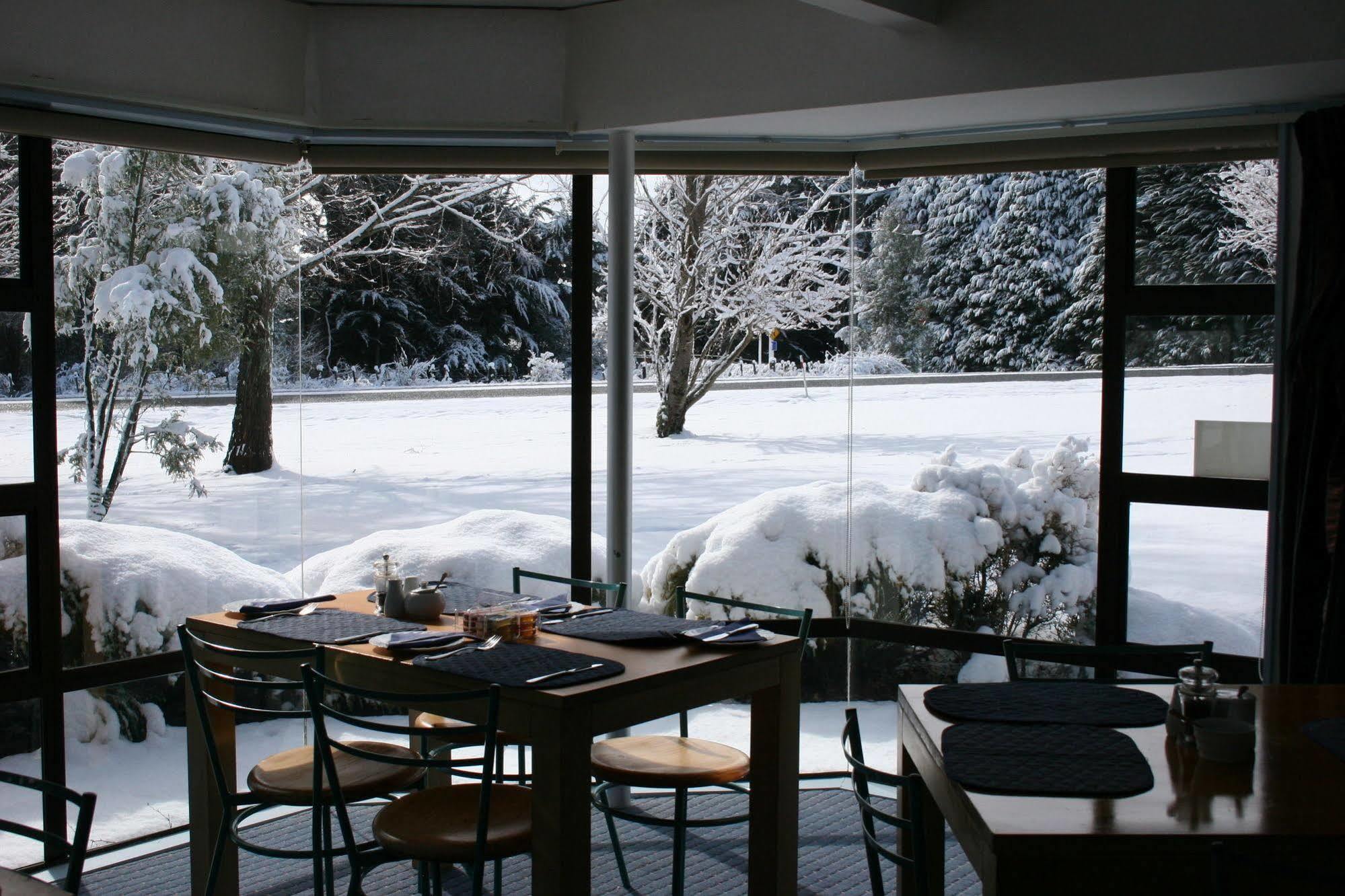 Hotel Tussock Grove Ohakune Exterior foto
