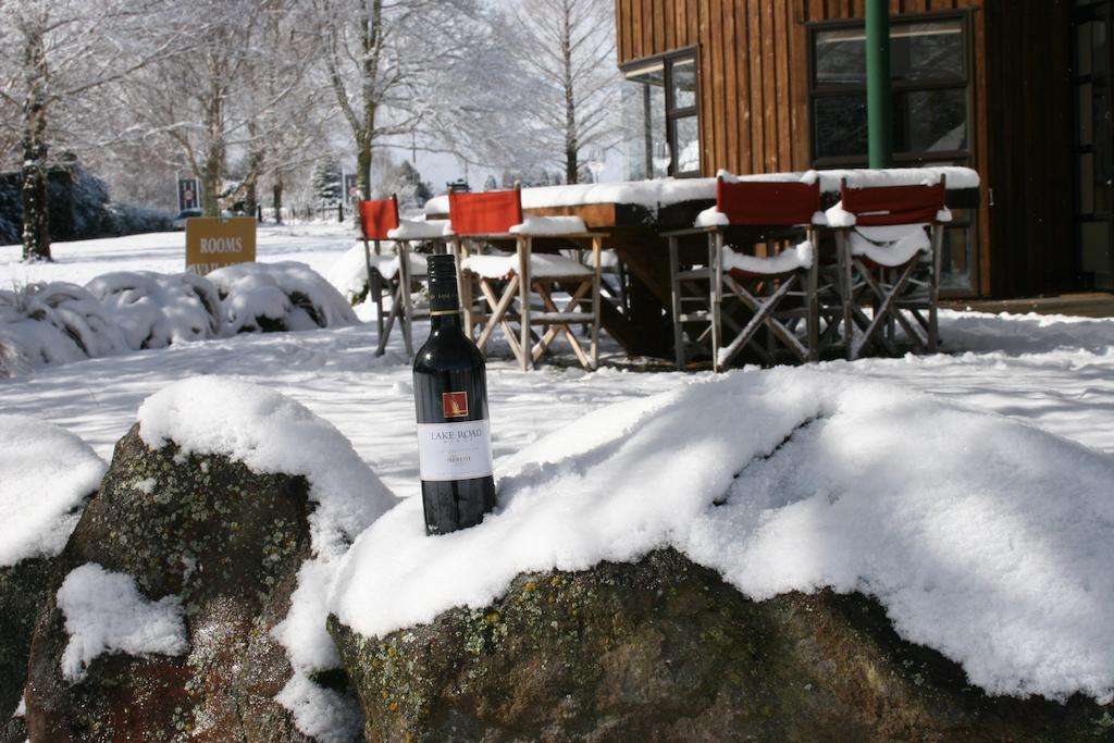 Hotel Tussock Grove Ohakune Exterior foto